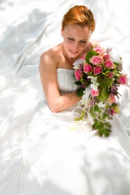 漂亮的新娘婚纱照图片下载