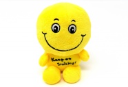 微笑黄色玩具布偶图片