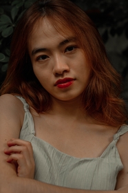 亚洲精品吊带性感美女图片