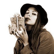 高清礼物美女图片下载