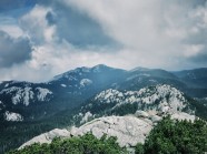 险峻山脉图片