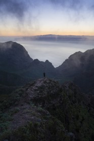 高山旅行风景图片