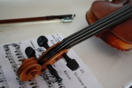 小提琴古典音乐图片