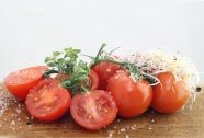 营养新鲜西红柿图片