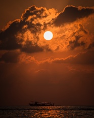 海上夕阳风景图片