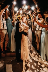 婚礼接吻婚纱摄影