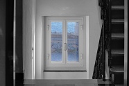 白色木窗户图片
