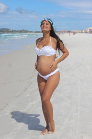 大肚子孕妇比基尼图片