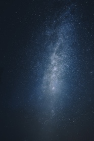 深色夜空银河系星空图片