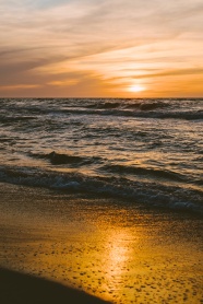 日落海平面图片