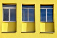 黄色立体窗口图片