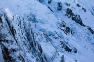 山川积雪图片