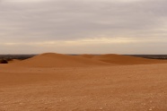 戈壁荒漠旱地图片