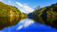 蔚蓝山水湖泊景观图片