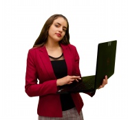 商务美女手持笔记本电脑图片