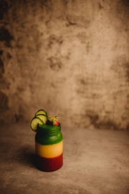 自制三色果汁饮品图片