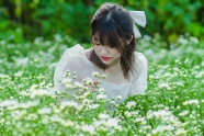春天花海美女写真图片