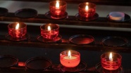 教会蜡烛燃烧火焰图片