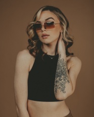 性感纹身美女西西人体图片