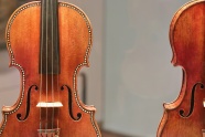小提琴经典乐器图片