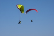 高空滑翔伞降落伞图片