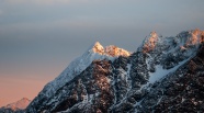 巍峨壮观雪山风光图片