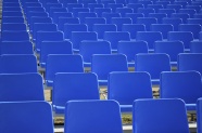 体育场蓝色观众座椅图片