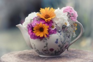 茶壶插花装饰图片