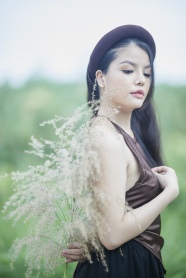 性感美女肚兜装图片
