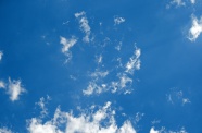 高清蔚蓝色天空图片