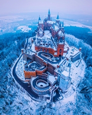 冬季城堡雪景唯美意境图片
