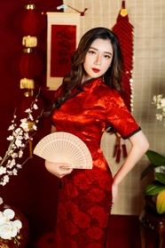 春节古典旗袍美女图片写真
