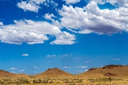 蓝天白云戈壁荒漠图片