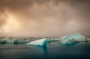 冰河湖冰川冰块图片