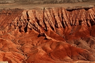 红色岩石山壑图片