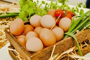 健康农家散养有机鸡蛋图片