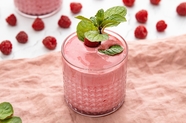 健康草莓沙冰奶昔图片