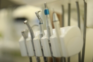 牙科医疗器械摄影图片