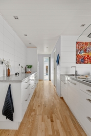 白色开放式家具厨房摄影图片