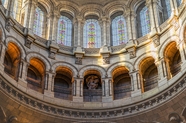 巴黎大教堂建筑内景局部摄影图片