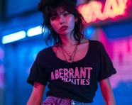 亚洲午夜街头黑色T恤美女摄影图片
