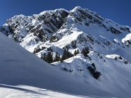 冬季雪域高山山脉风光摄影图片