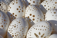 复活节镂空蛋壳工艺品摄影图片