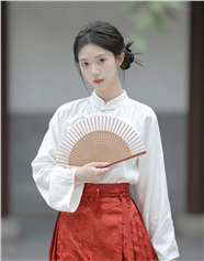 中式红色马面裙古典美女写真图片